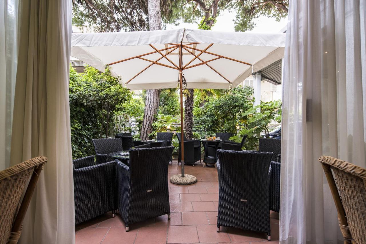 Hotel Puccini Riccione Esterno foto