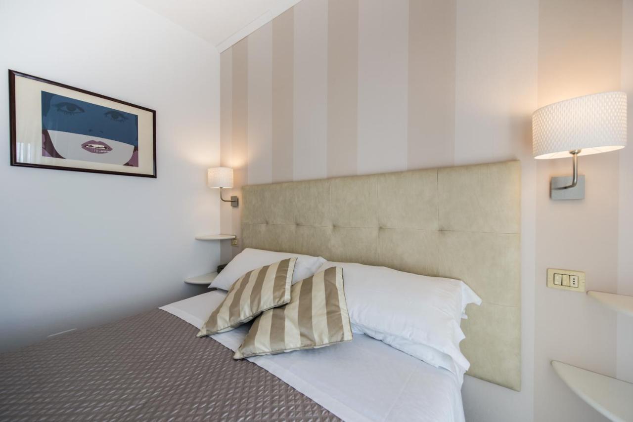 Hotel Puccini Riccione Esterno foto