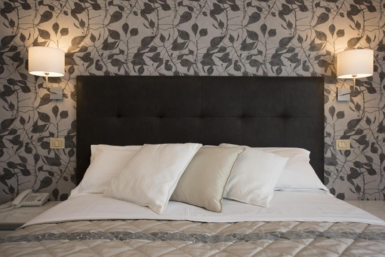 Hotel Puccini Riccione Esterno foto